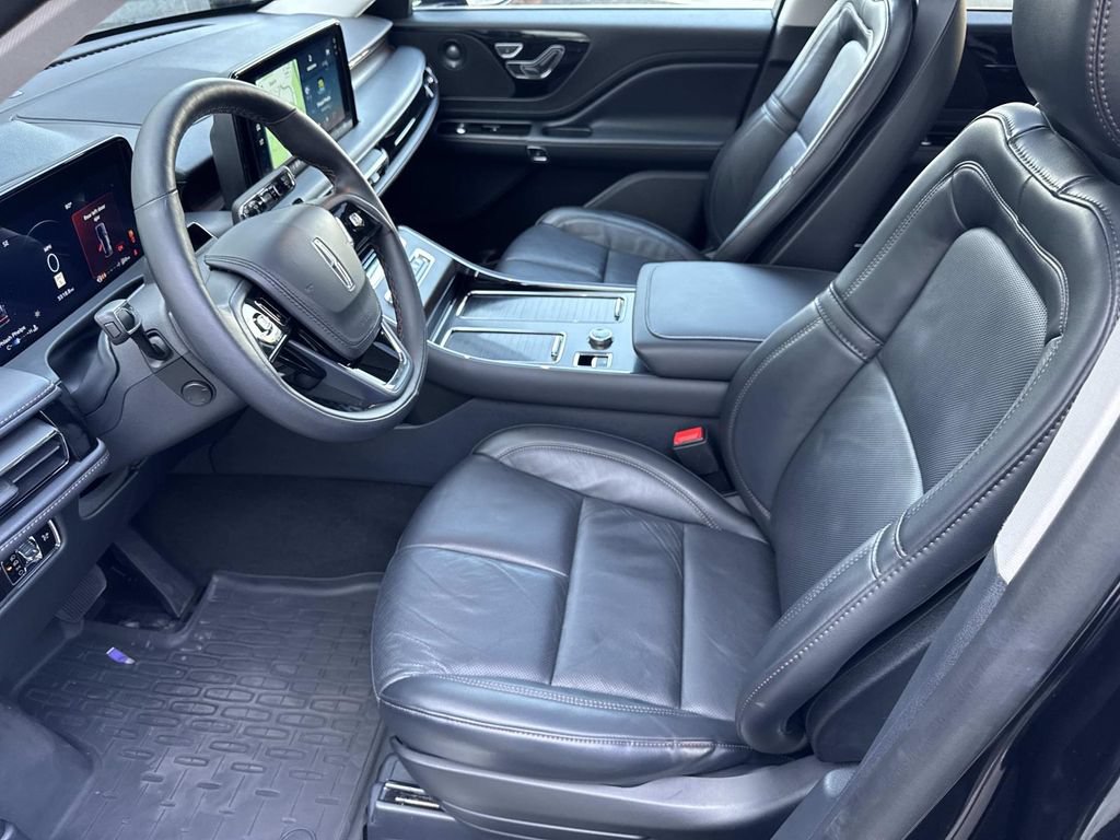 Used 2025 Lincoln Aviator Reserve w/ Illumination Package AWD/4WD image 22