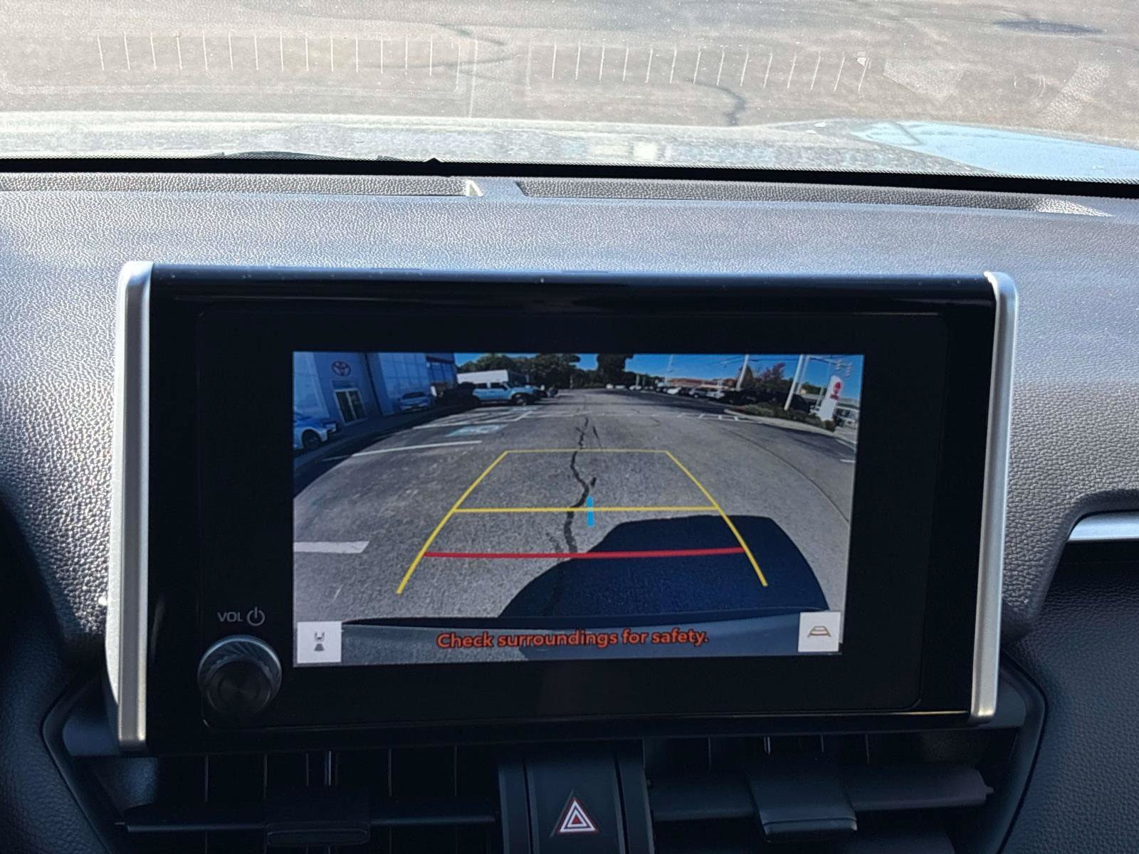 Certified 2023 Toyota RAV4 LE AWD/4WD image 18