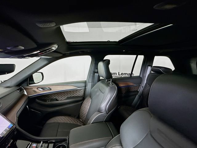 New 2025 Jeep Grand Cherokee Summit image 21