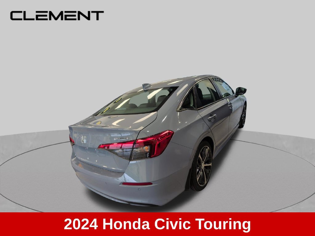 Used 2024 Honda Civic Touring image 5
