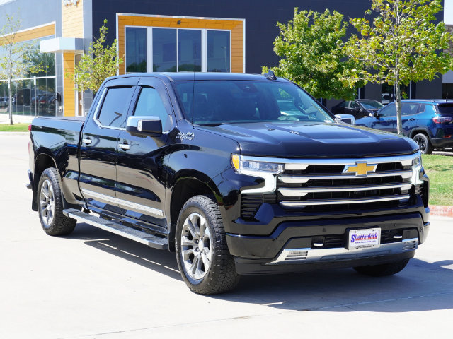 Used 2024 Chevrolet Silverado 1500 High Country w/ Technology Package AWD/4WD image 7