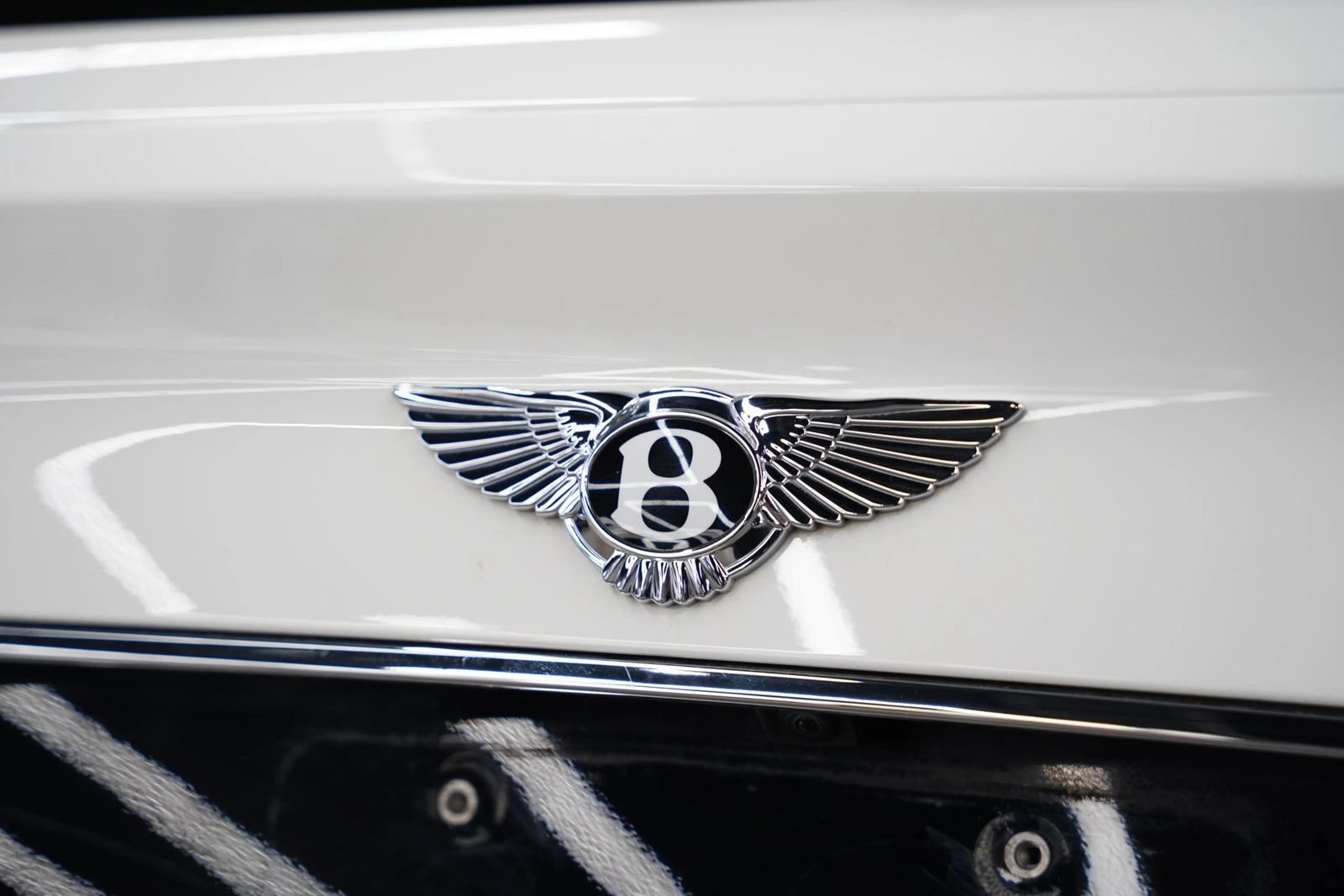 Used 2018 Bentley Bentayga Onyx Edition AWD/4WD image 24