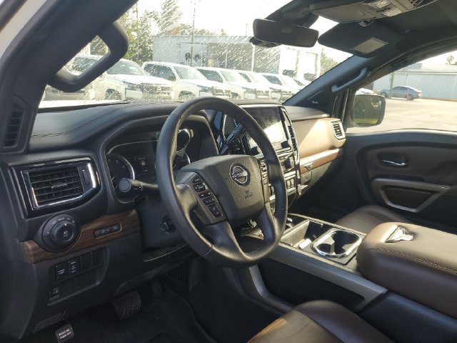 Used 2023 Nissan Titan Platinum Reserve w/ Moonroof Package AWD/4WD image 13
