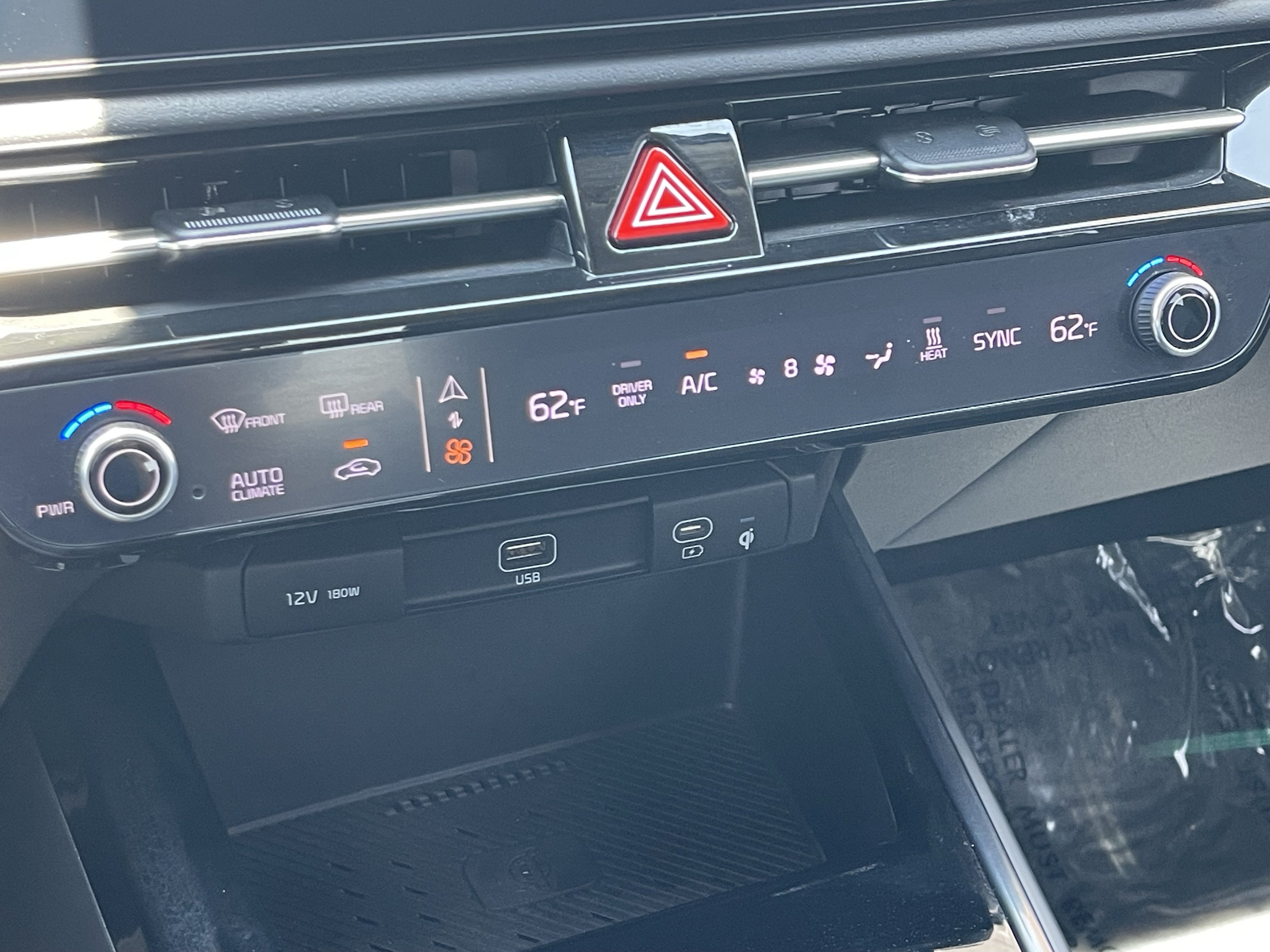 Certified 2023 Kia Niro Wind FWD image 28