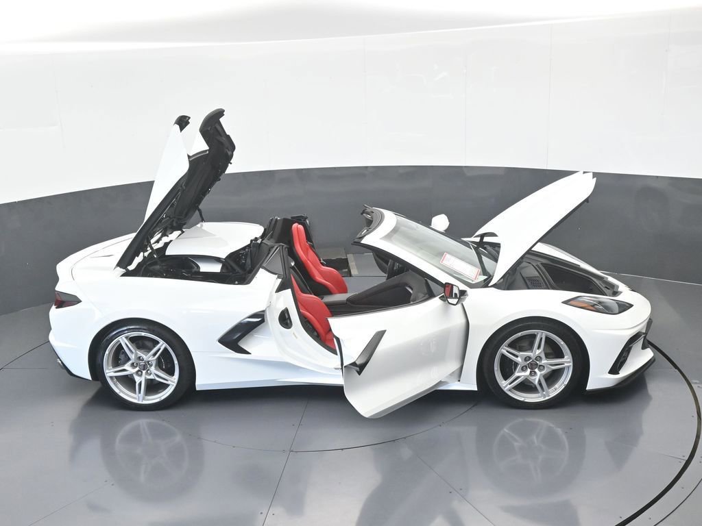 Used 2024 Chevrolet Corvette Stingray Convertible w/ 1LT image 65