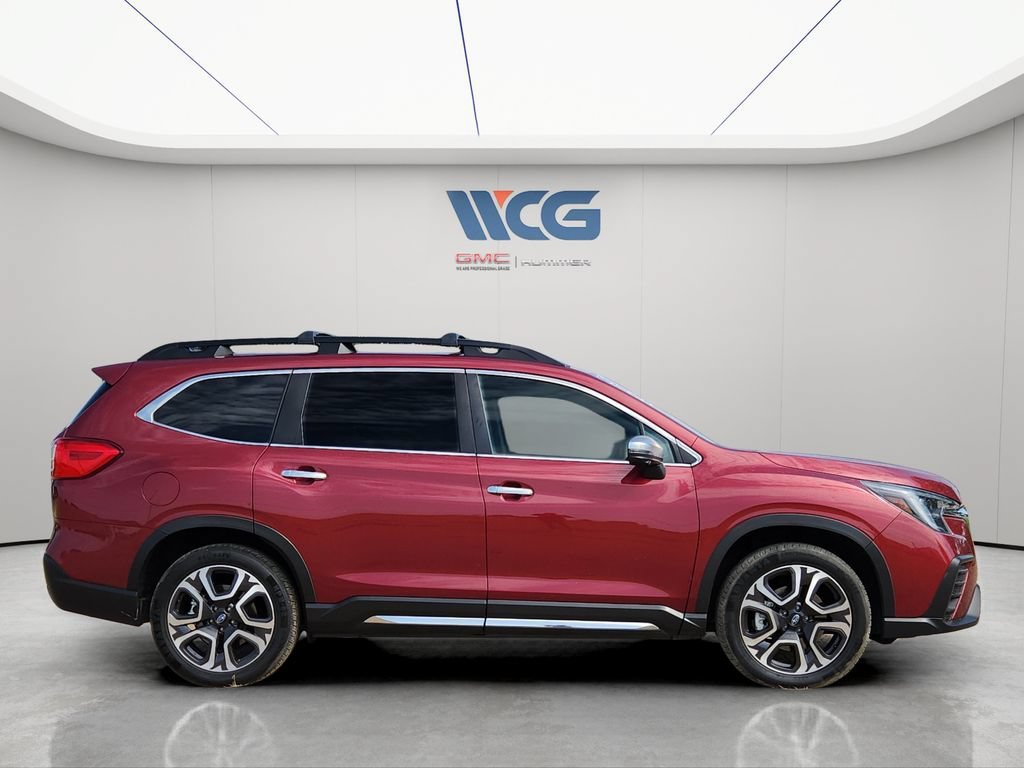 Used 2023 Subaru Ascent Touring AWD/4WD image 2