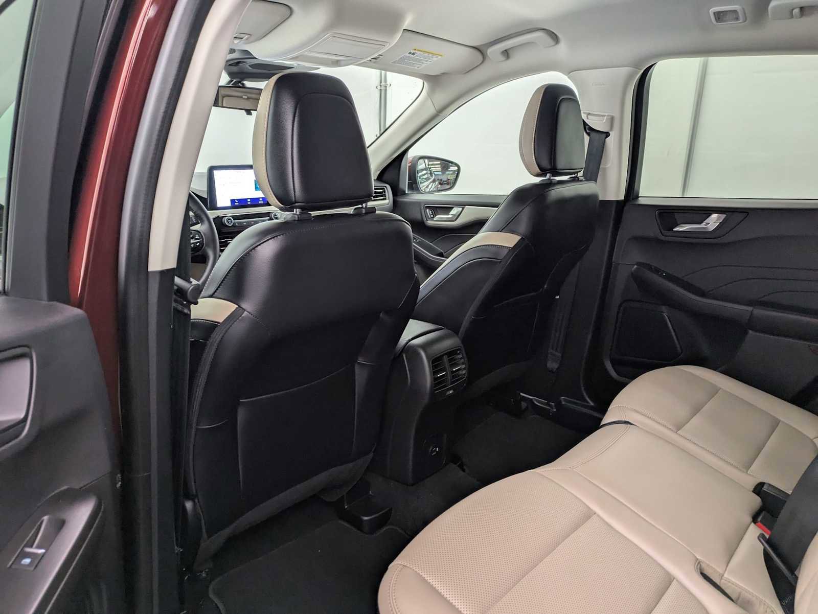 Used 2021 Ford Escape SEL AWD/4WD image 19