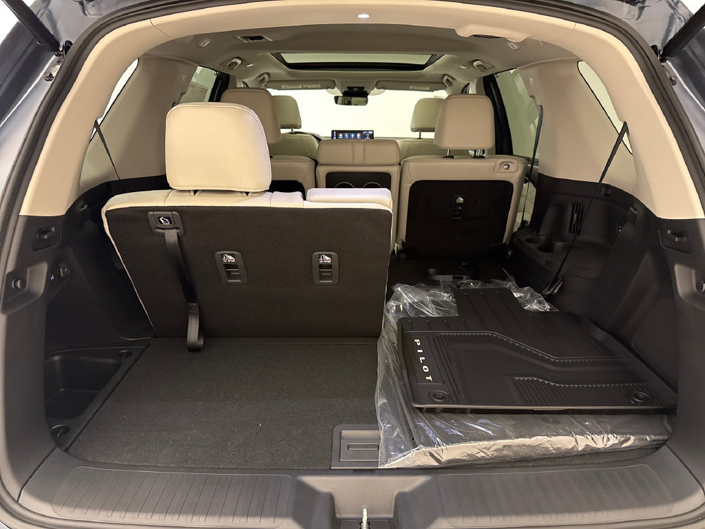 New 2026 Honda Pilot Touring image 12