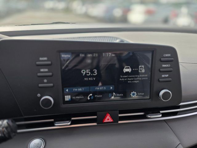 Certified 2025 Hyundai Elantra Sport image 25