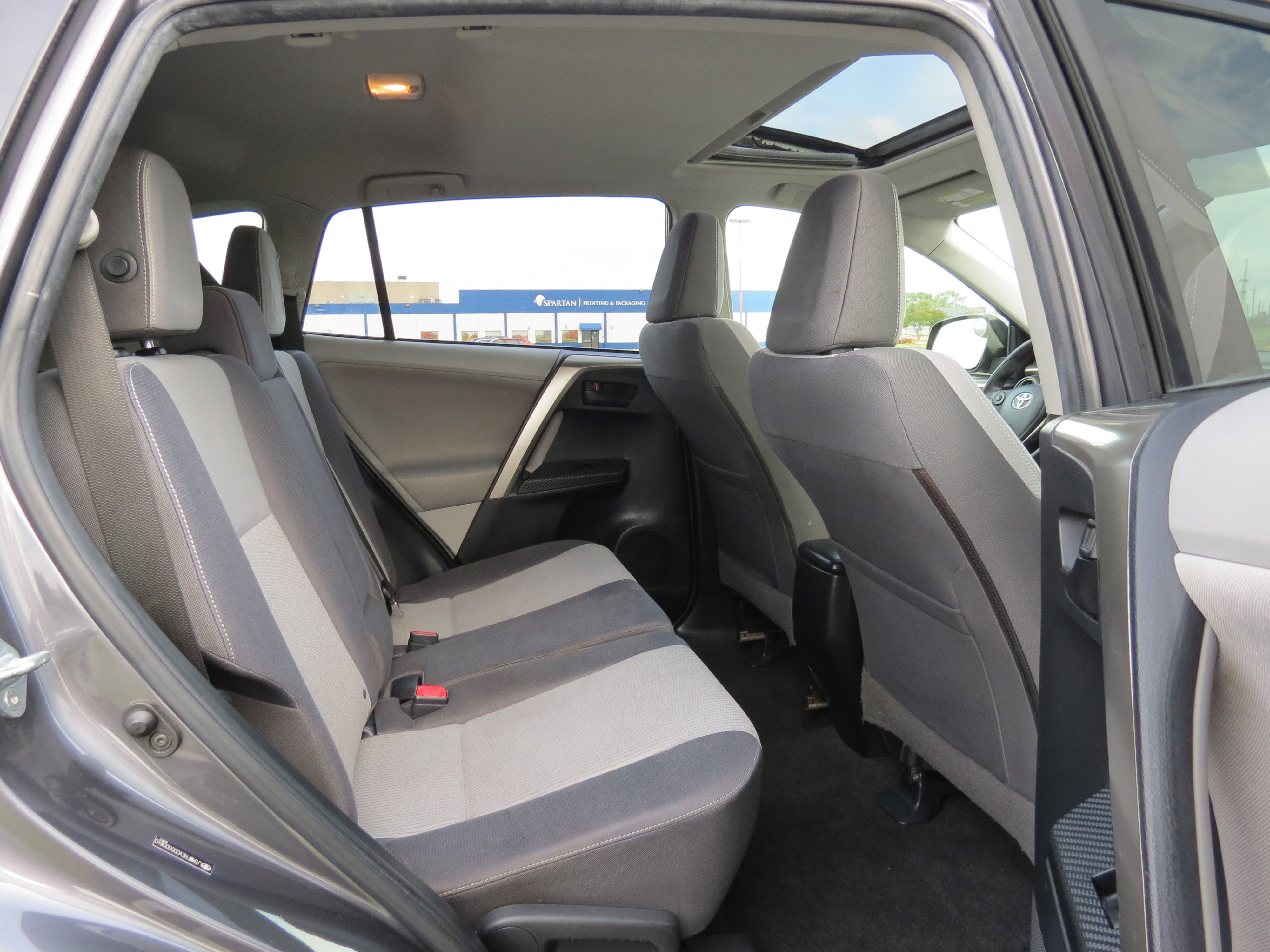 Used 2013 Toyota RAV4 XLE FWD image 37