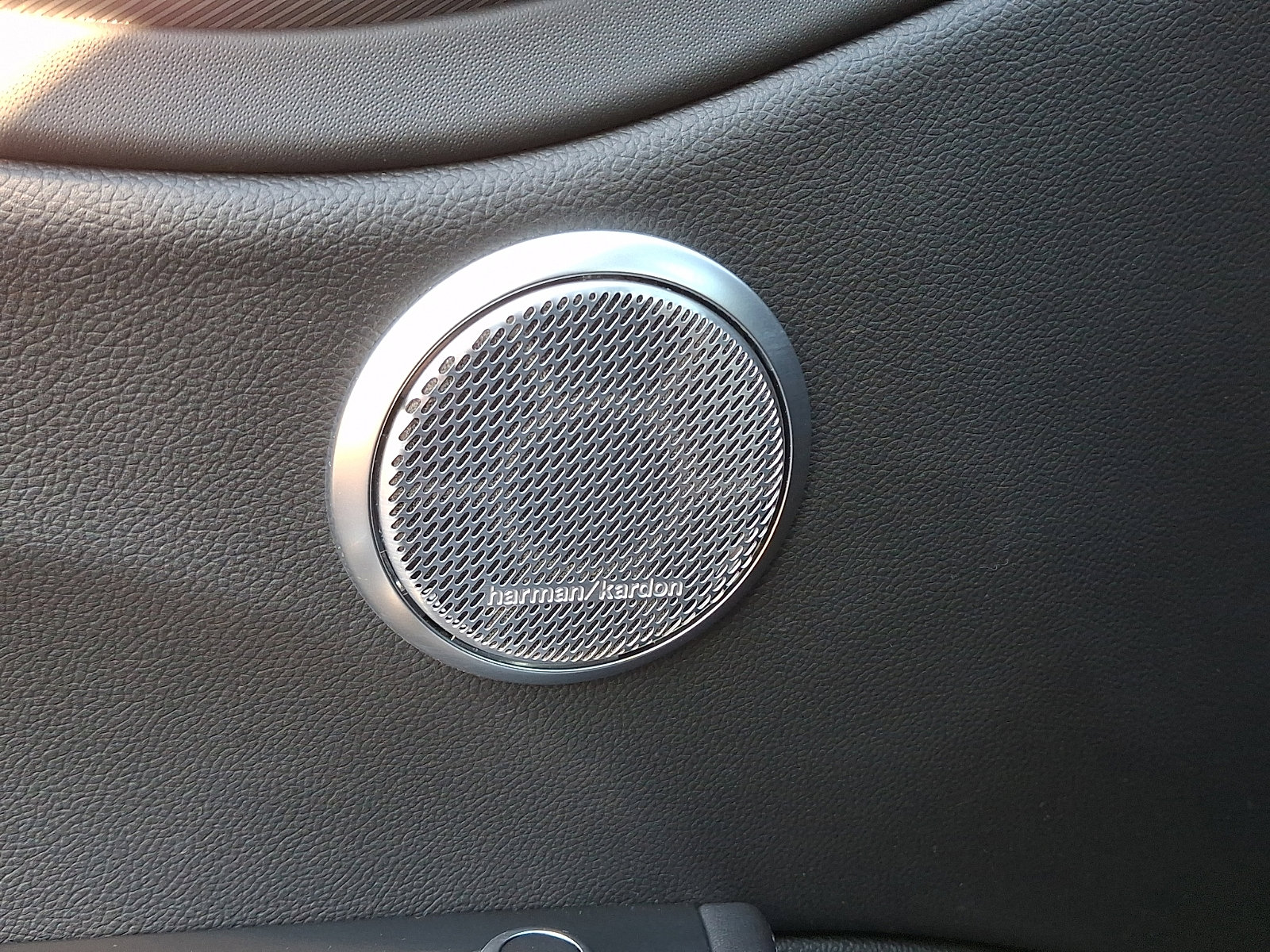 Used 2024 Alfa Romeo Giulia Veloce image 24