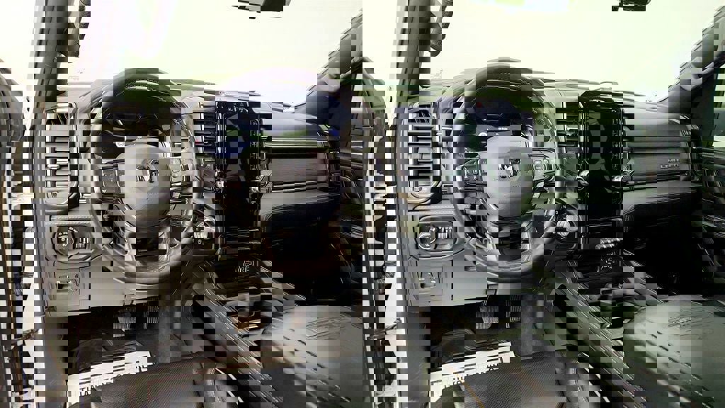 Used 2023 RAM 1500 Limited AWD/4WD image 12