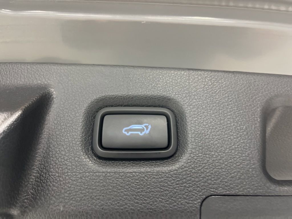 Used 2023 Hyundai Santa Fe Calligraphy image 39