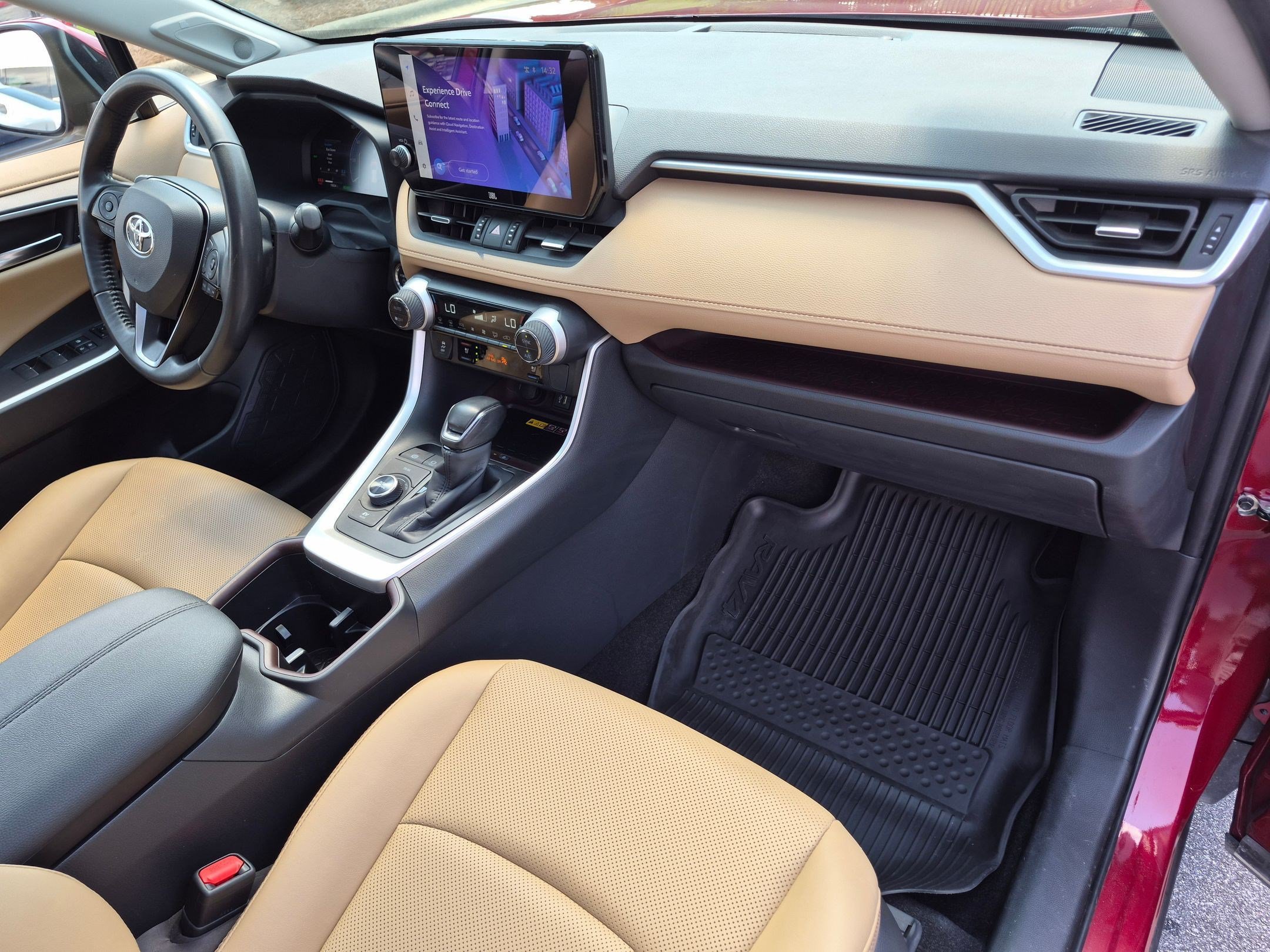 Used 2025 Toyota RAV4 Limited w/ Advanced Technology Package AWD/4WD image 37