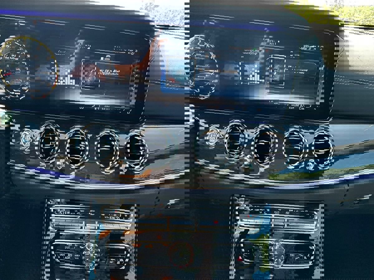 Used 2018 Mercedes-Benz E 63 AMG S image 27