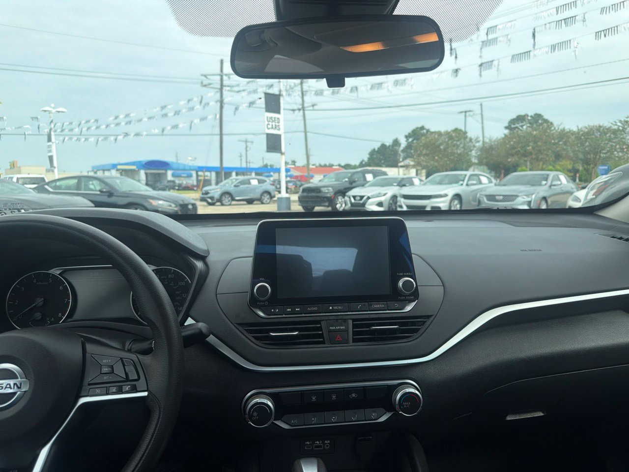 Used 2022 Nissan Altima 2.5 SV FWD image 10