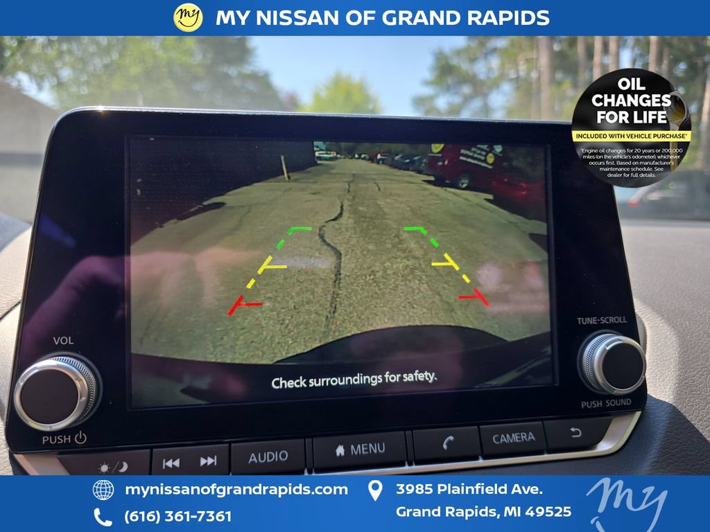 Used 2025 Nissan Sentra SV w/ All-Weather Package FWD image 23