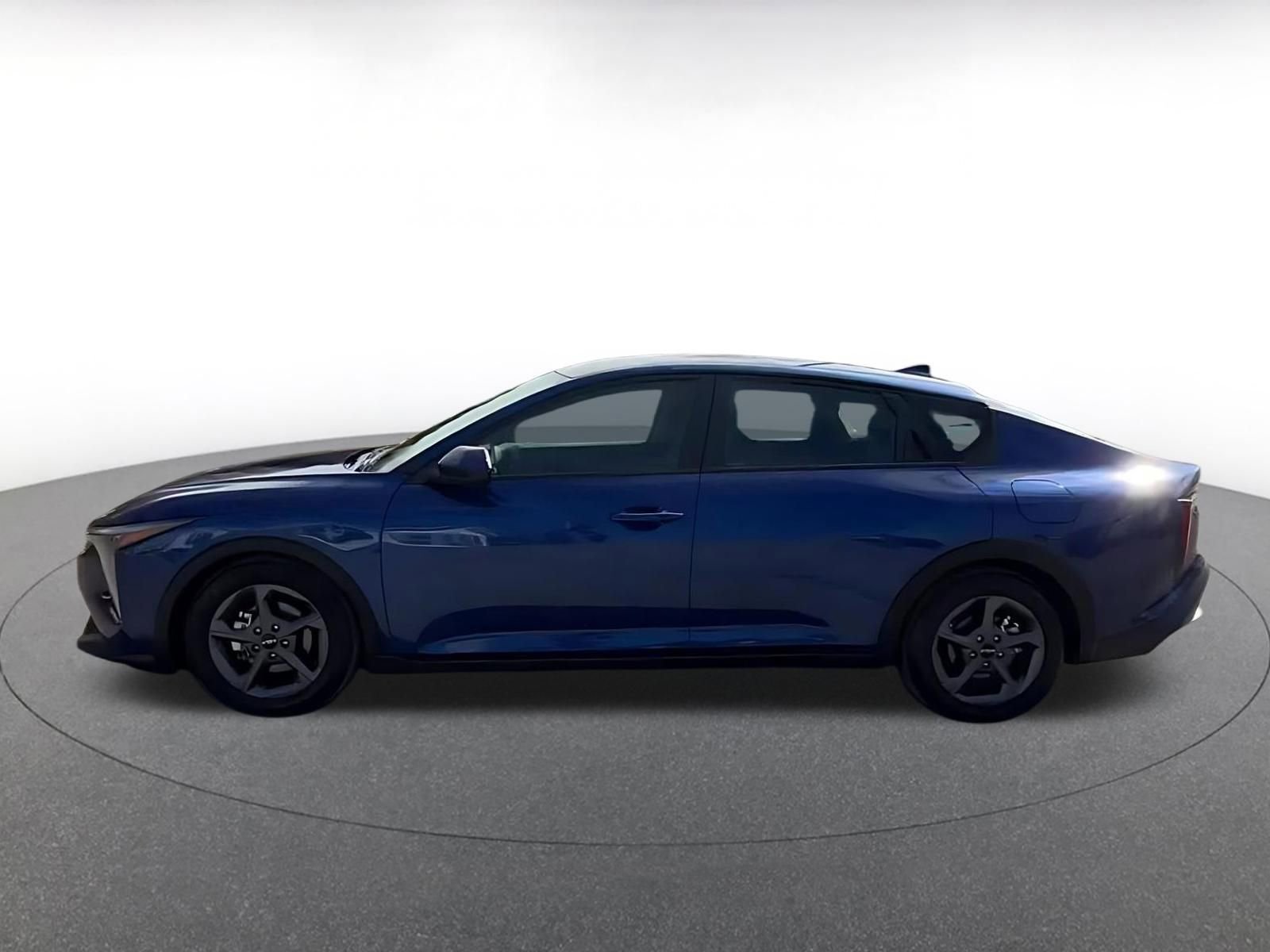 Used 2025 Kia K4 FWD image 8