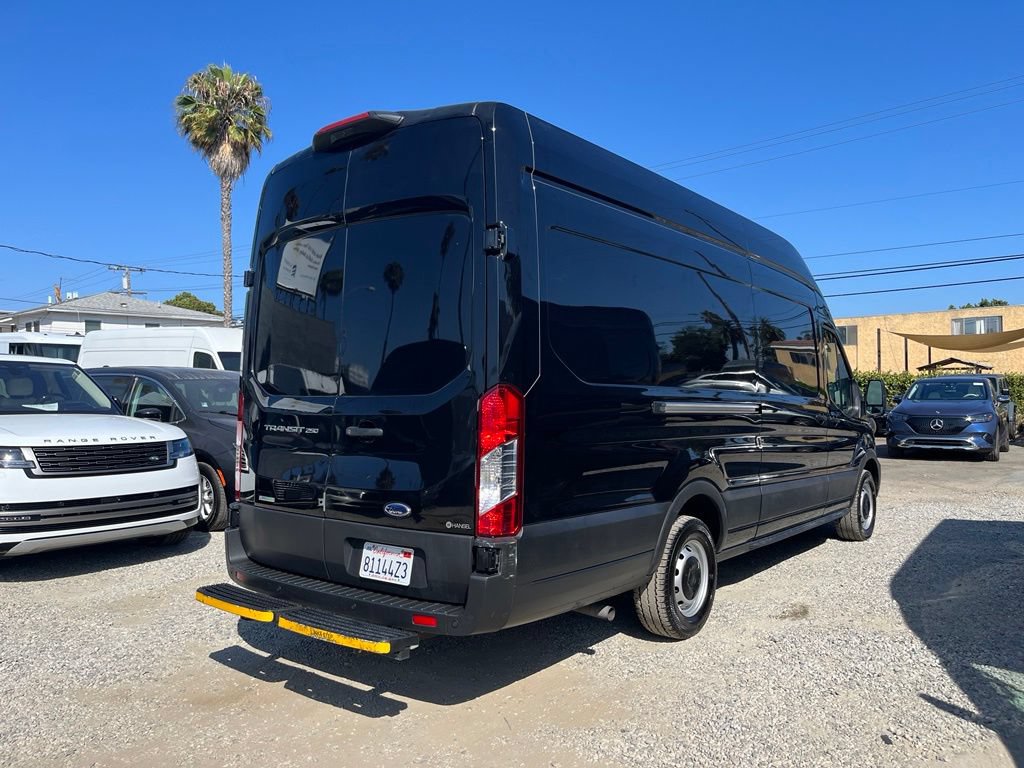 Used 2023 Ford Transit 250 148 High Roof Extended w/ Load Area Protection Package RWD image 5