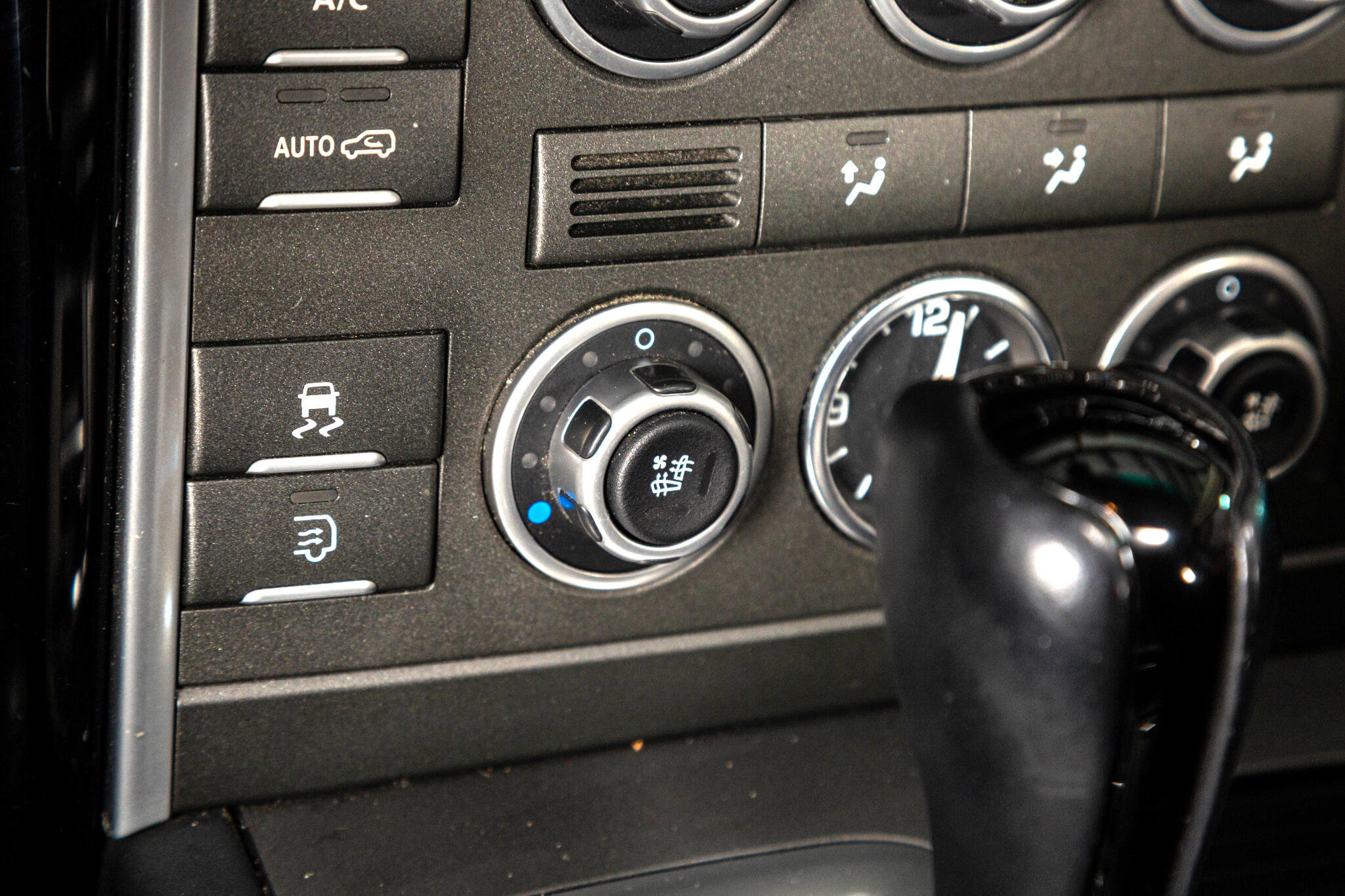 Used 2011 Land Rover Range Rover Autobiography image 41