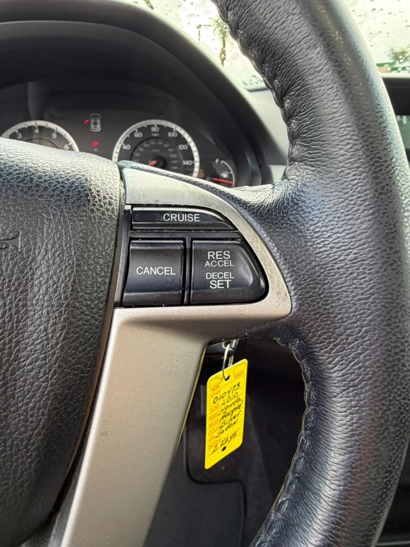 Used 2010 Honda Accord EX-L image 21
