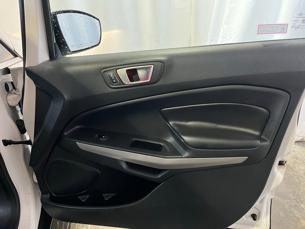 Used 2018 Ford EcoSport Titanium w/ Titanium Cold Weather Package image 11