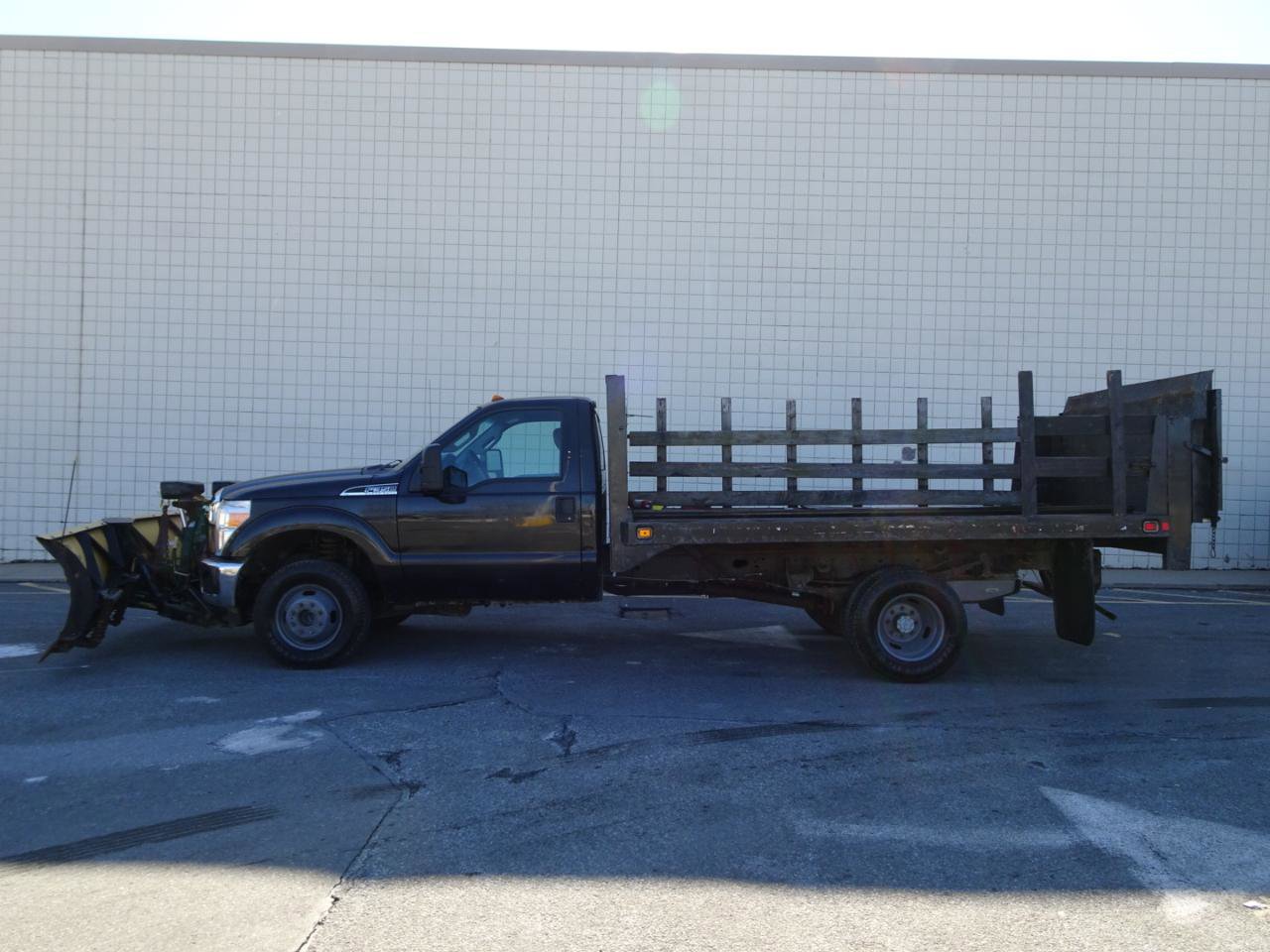 Used 2014 Ford F350 XL w/ Snow Plow Prep Package image 4