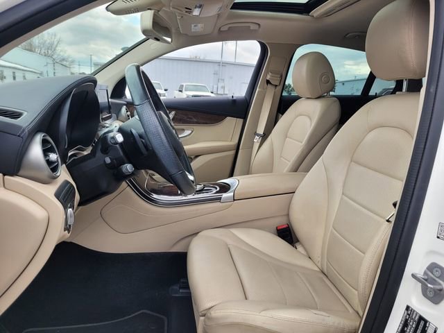 Used 2019 Mercedes-Benz GLC 300 4MATIC Coupe image 9