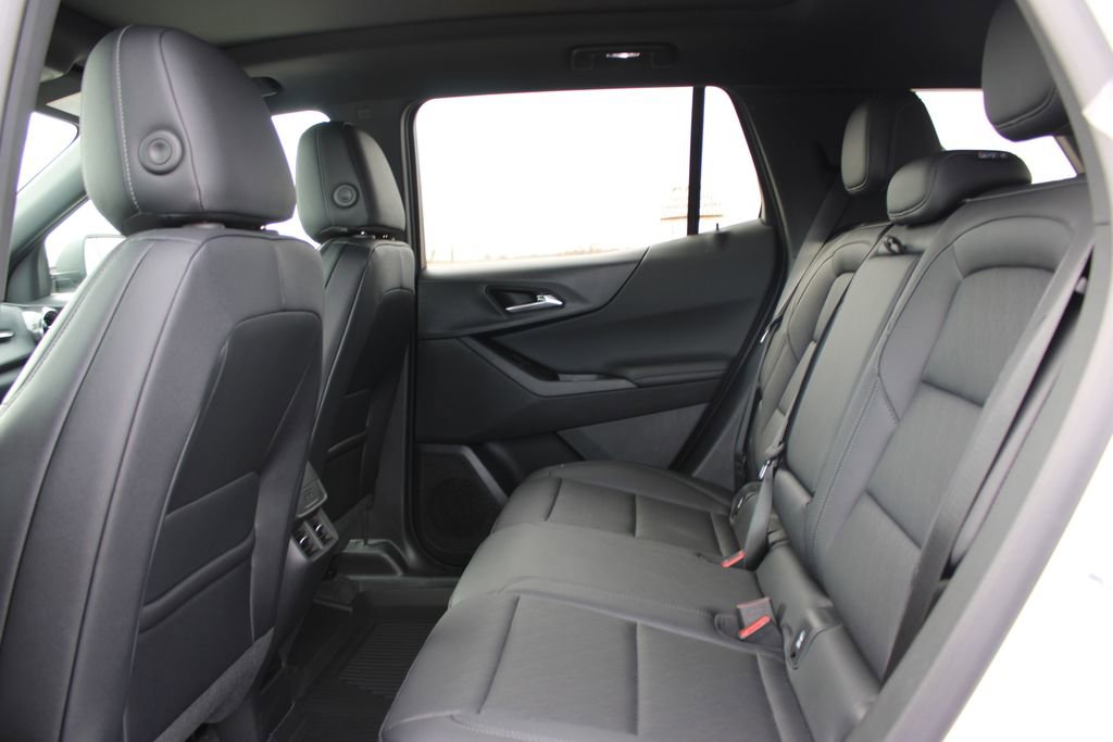 New 2026 Chevrolet Equinox LT image 24