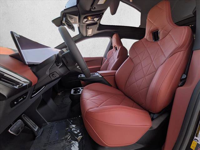 New 2026 BMW iX xDrive60 w/ M Sport Package image 4