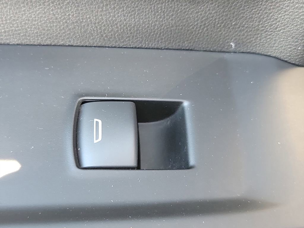 Used 2022 Chevrolet Silverado 1500 Custom w/ LPO, Blackout Package image 15