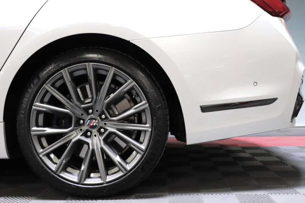 Used 2020 BMW 750i xDrive w/ Executive Package AWD/4WD image 87