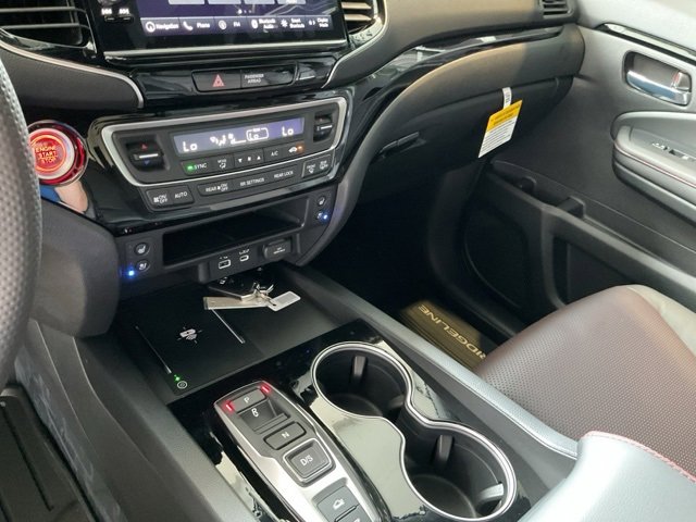 New 2026 Honda Ridgeline Black Edition image 13