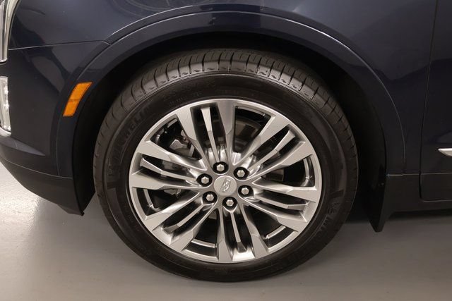 Used 2017 Cadillac XT5 Premium Luxury AWD/4WD image 7