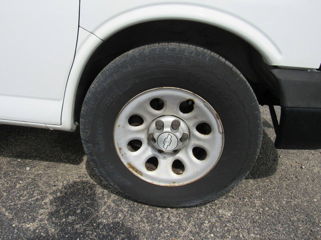 Used 2014 Chevrolet Express 1500 RWD image 10