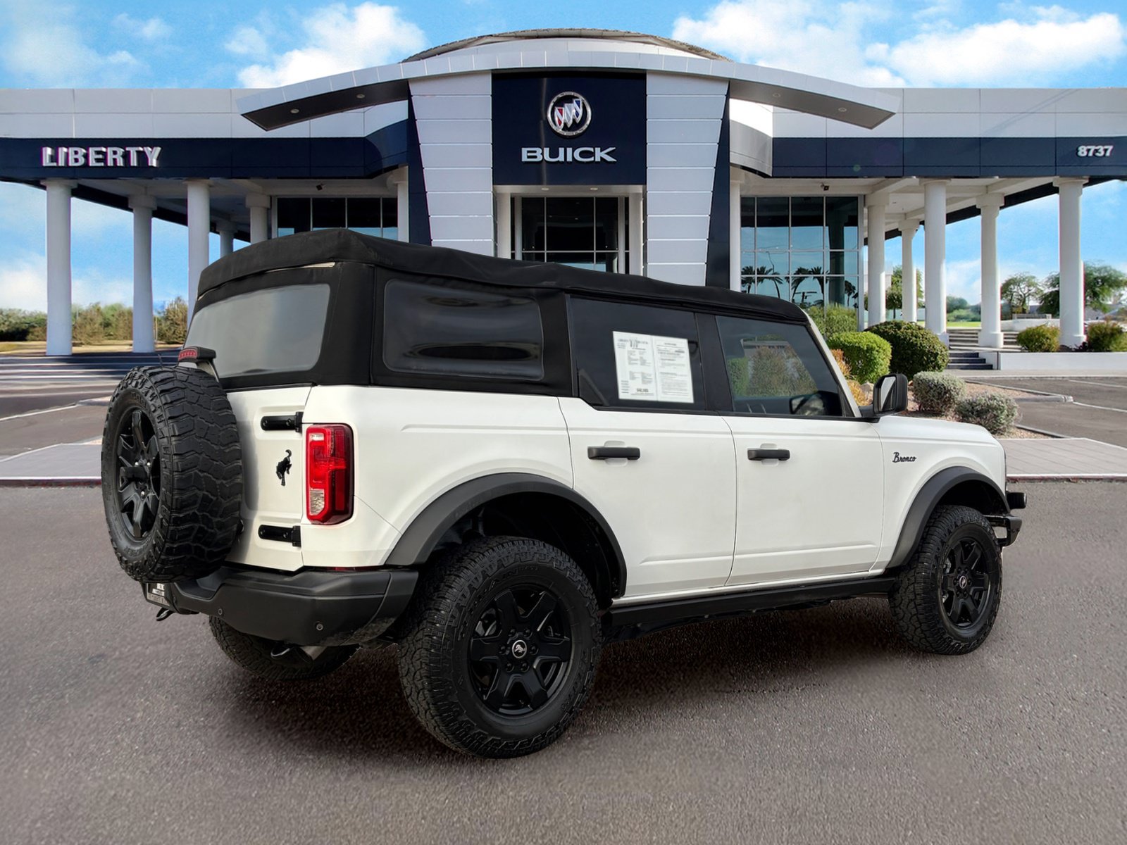 Used 2021 Ford Bronco Black Diamond AWD/4WD image 4