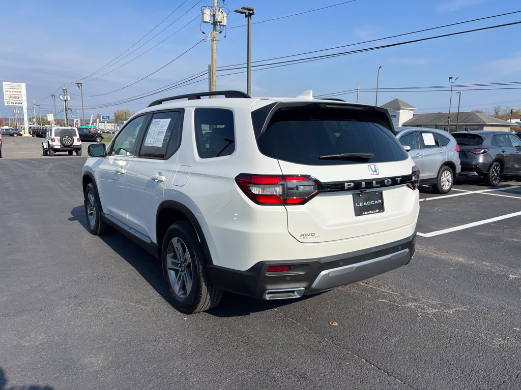 Certified 2026 Honda Pilot EX-L image 3