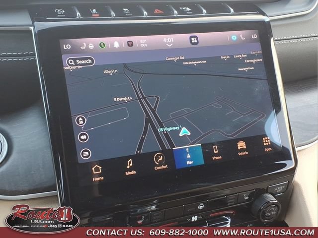 Used 2023 Jeep Grand Cherokee Limited AWD/4WD image 23