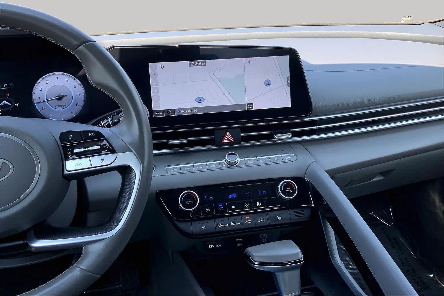 Used 2025 Hyundai Elantra SEL FWD image 7