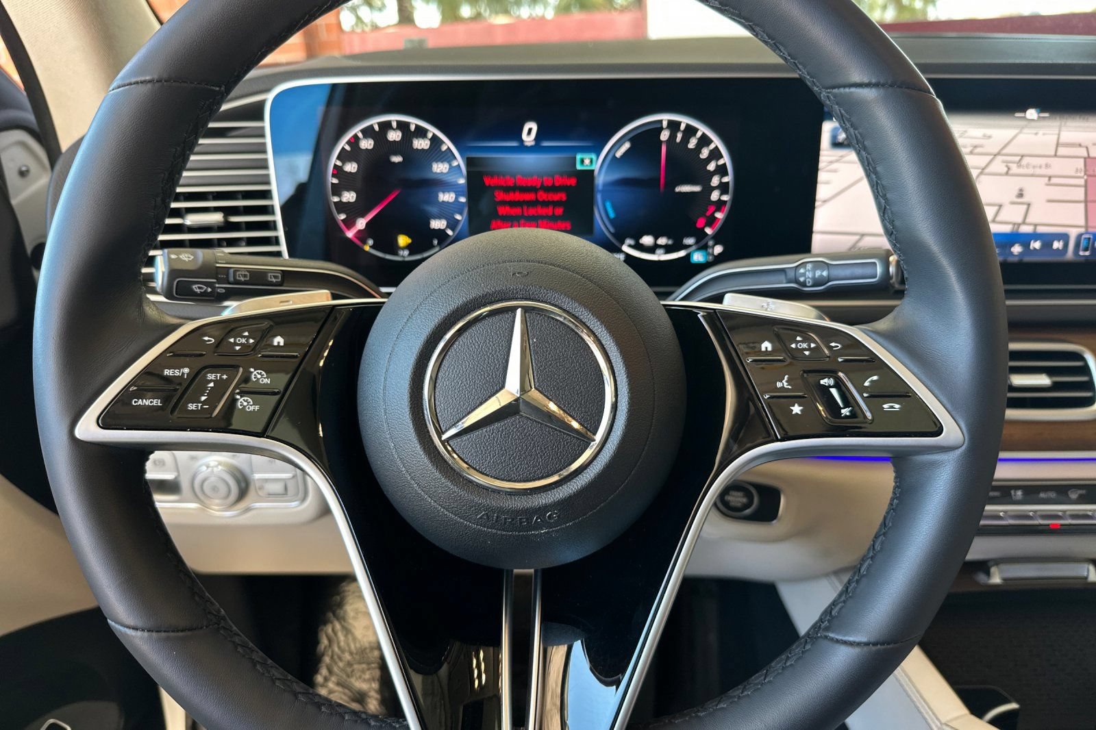 Certified 2025 Mercedes-Benz GLE 450e 4MATIC w/ Winter Package image 30