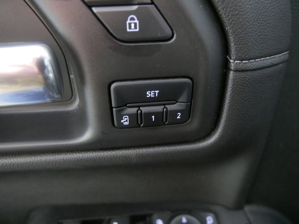 Used 2020 GMC Sierra 1500 Denali w/ Denali Ultimate Package image 12