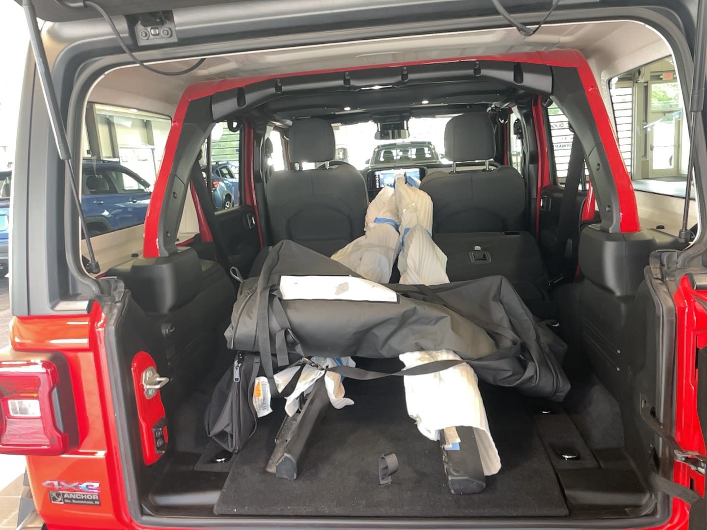 Used 2024 Jeep Wrangler Unlimited AWD/4WD image 14