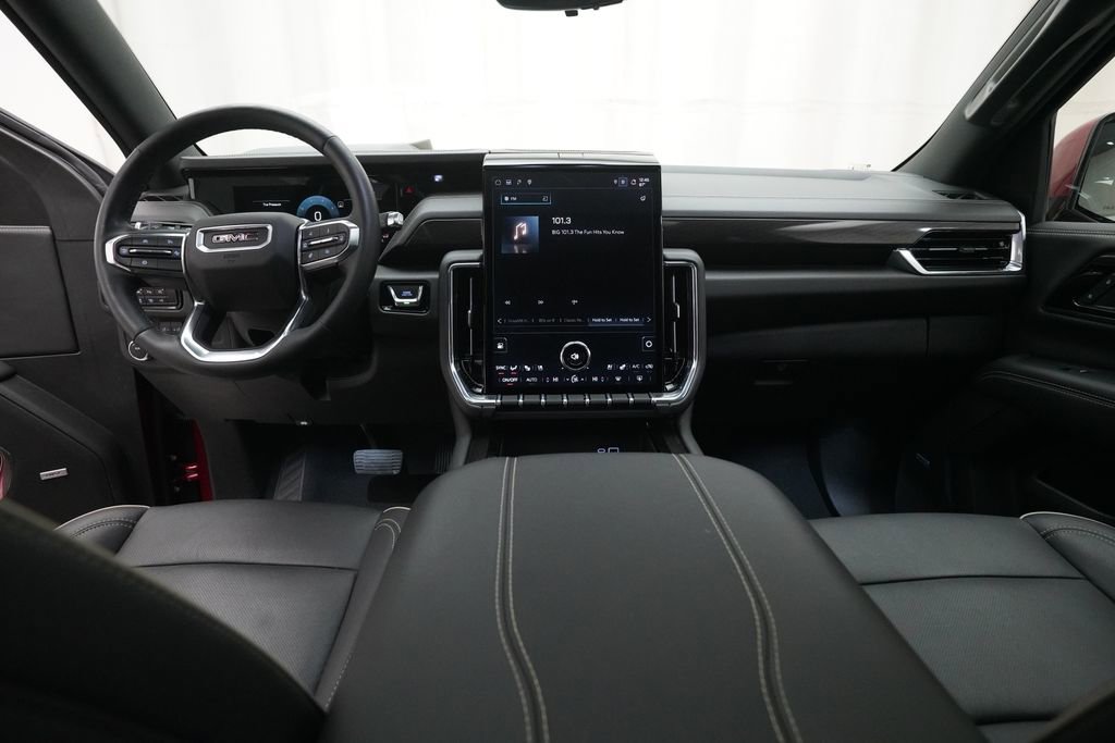 Used 2025 GMC Yukon Elevation w/ LPO, Elevation Black Package image 5