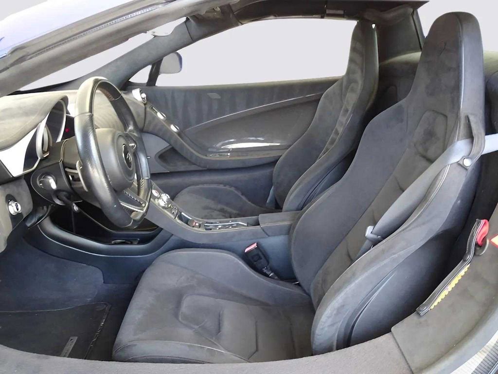 Used 2015 McLaren 650S Spider image 14