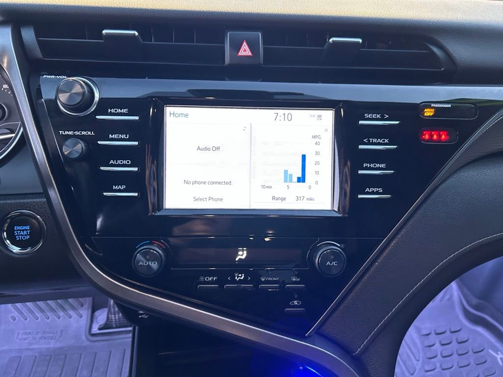 Used 2019 Toyota Camry SE image 16