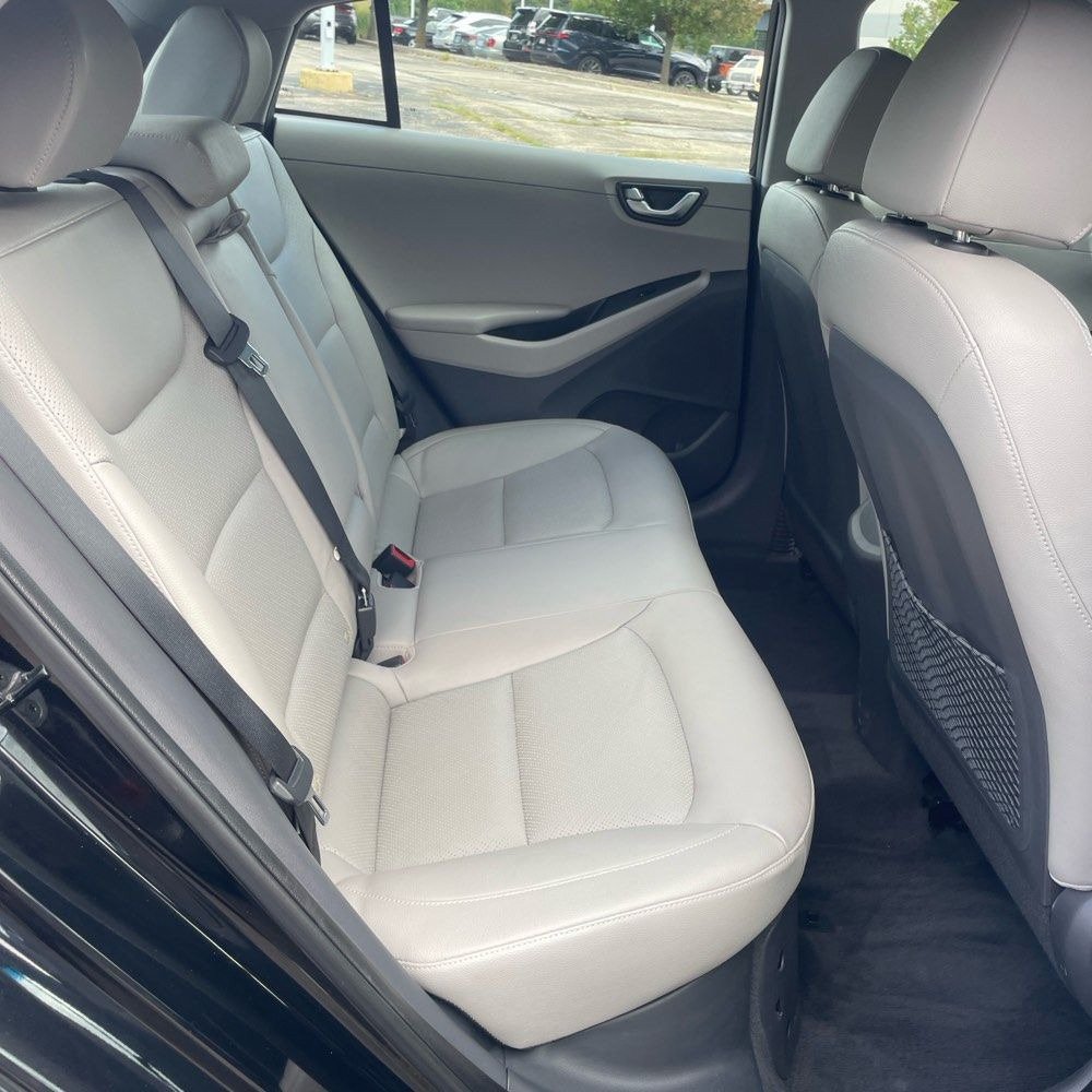 Used 2018 Hyundai Ioniq Limited FWD image 14