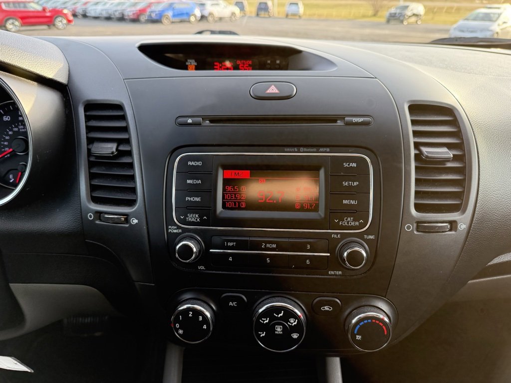 Used 2015 Kia Forte LX image 3