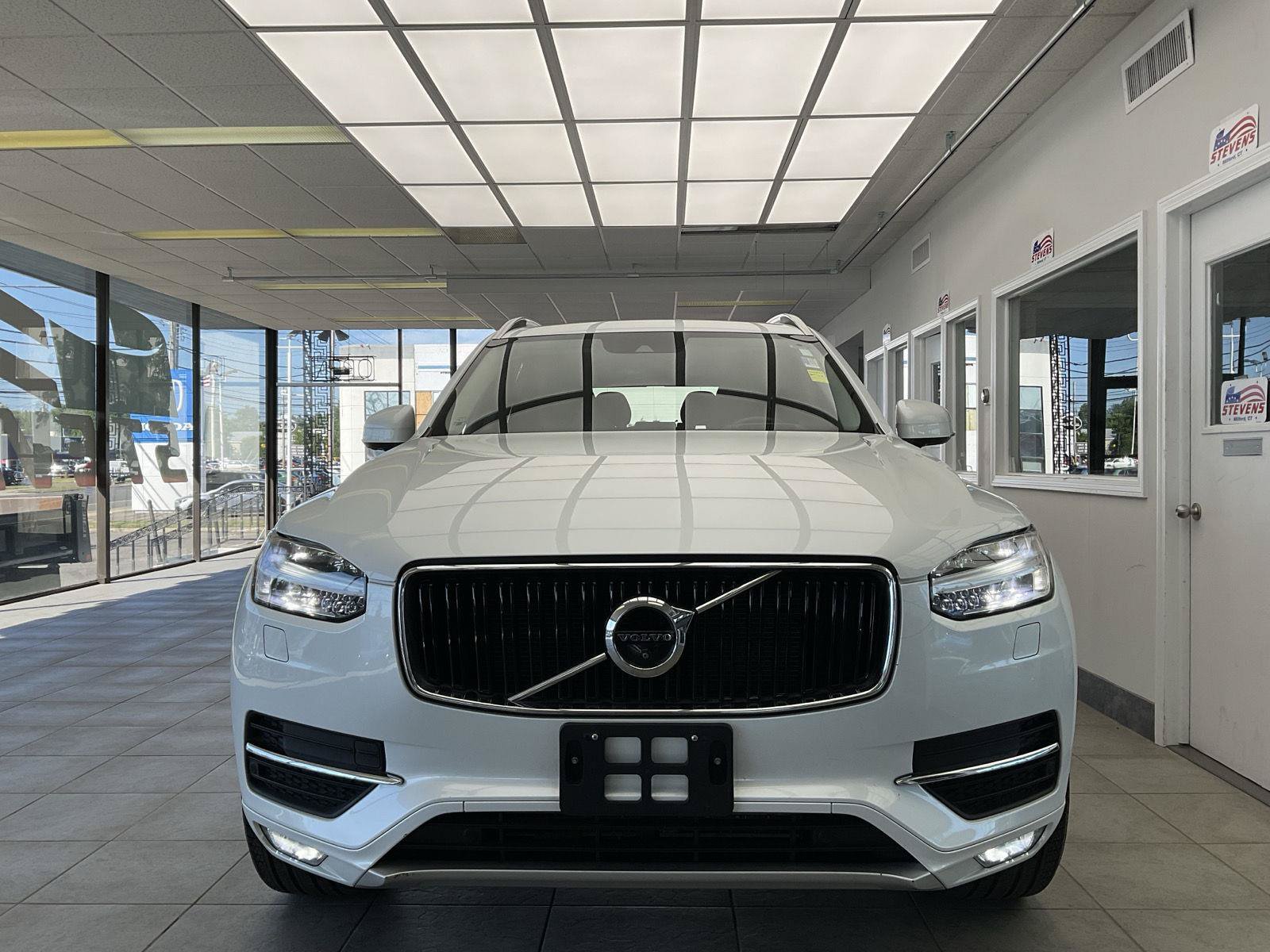 Used 2019 Volvo XC90 T6 Momentum w/ Advanced Package AWD/4WD image 2