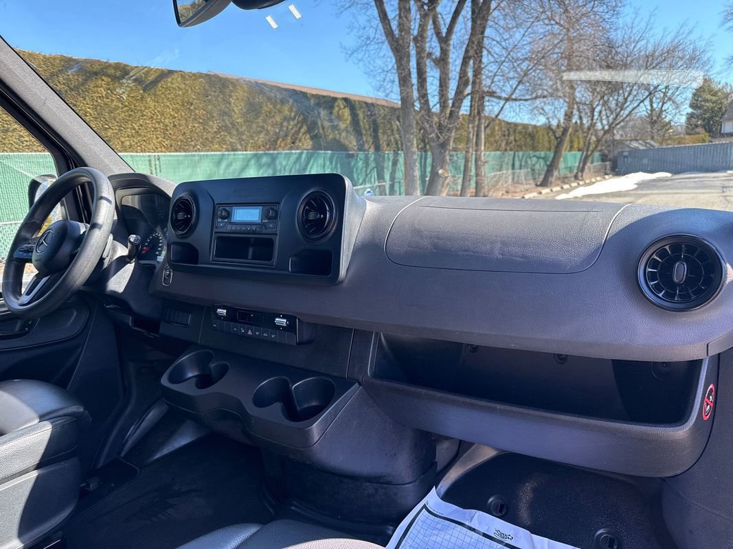 Used 2019 Mercedes-Benz Sprinter 2500 w/ Driver Convenience Package image 21