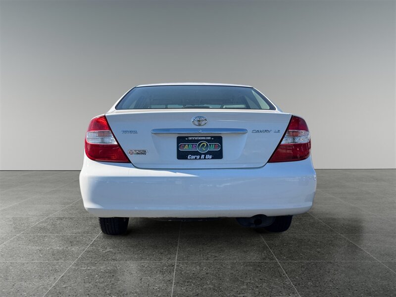 Used 2002 Toyota Camry LE FWD image 5